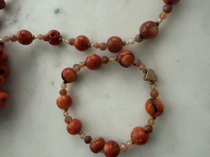 Naszyjnik-z-Perel-i-naturalnych-Cytrynow.jpeg